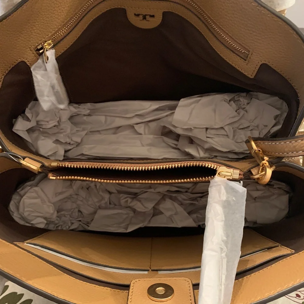 SOLD⛔️Authentic TORY BURCH pebbled leather Satchel/Crosby 2 compartments - Picture 3 of 16